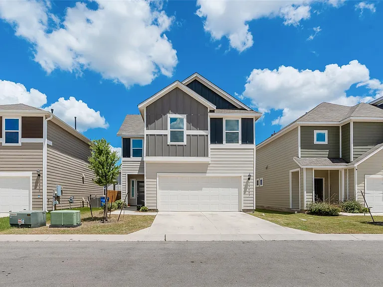 15607 Ellinger Dr — Photo 1