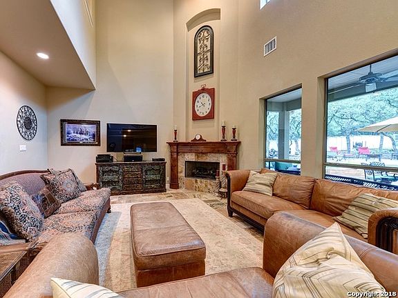 5th image of 27642 Oak Brook Way
