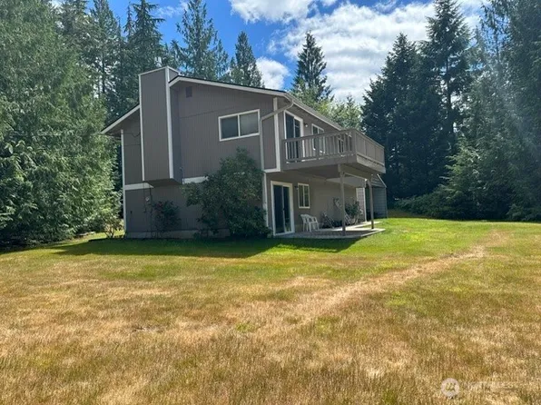 105 Peter Hagen Road NW, Seabeck, WA 98380