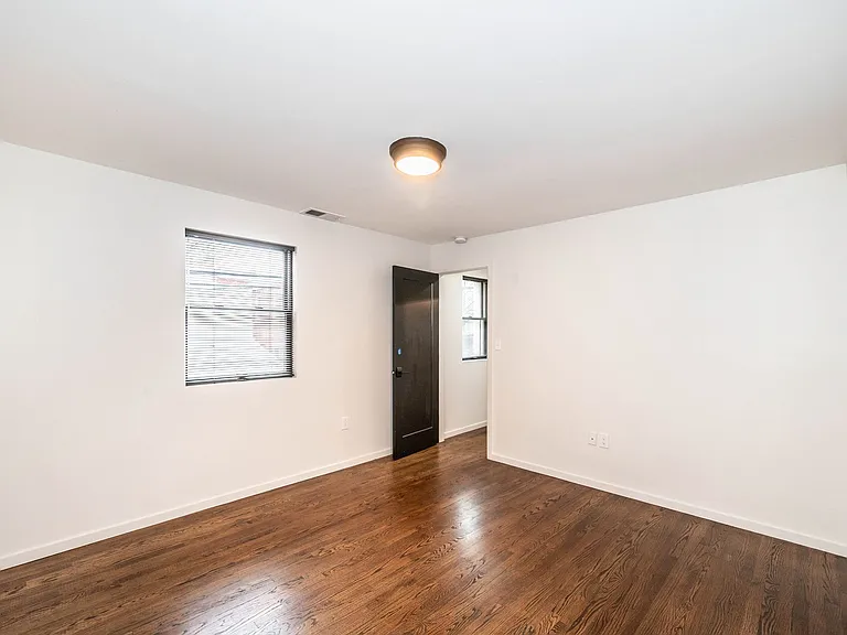 811 T St NW — Photo 30
