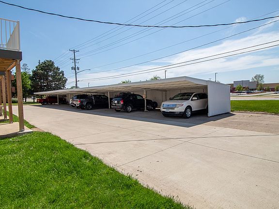4th image of 2707 Luther Dr #129