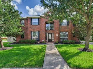 710 Arlington Ln, Rosenberg, TX 77469