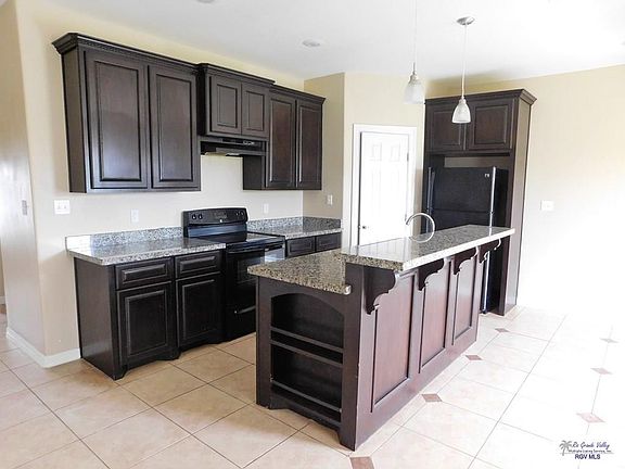2nd image of 3701 Arroyo Vista Ct Unit B