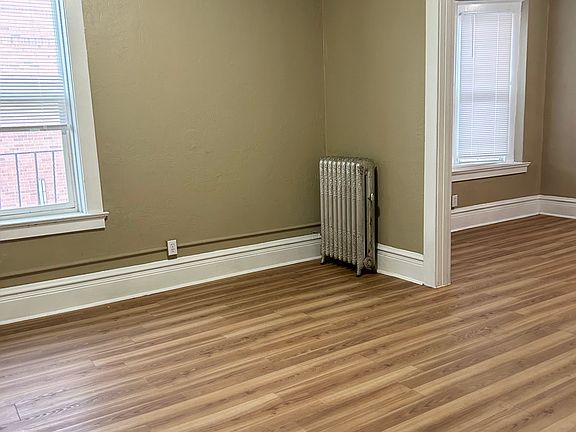 5th image of 251 E Broadway St