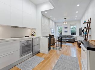 335 W 21st St, New York, NY