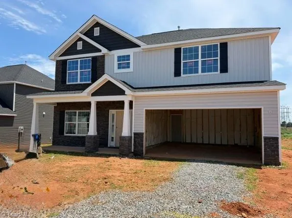 1323 Dandridge Dr, Kernersville, NC 27284