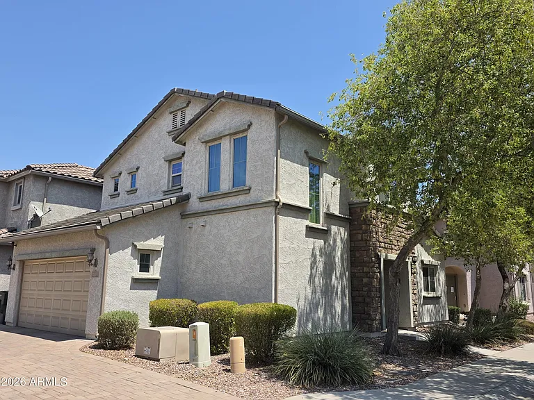 2170 W Scully Dr — Photo 1
