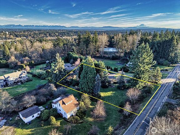 2nd image of 16414 104th Avenue NE