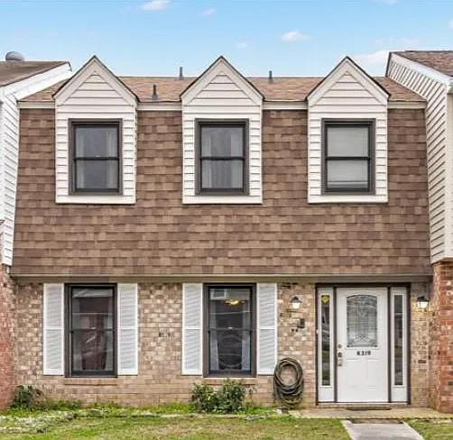 3 bed, 1296 sqft, $2,100 — Photo 3