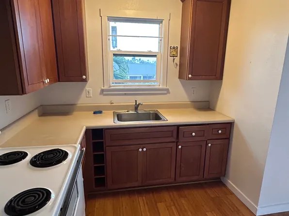 40 Kaneohe Bay Dr, Kailua, HI 96734