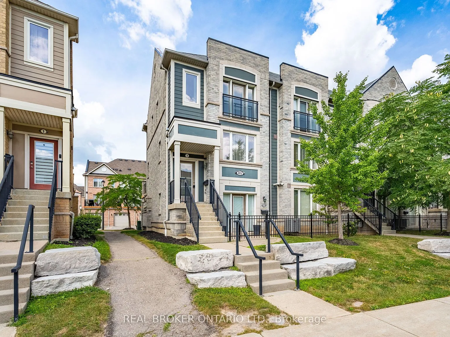 3 bed, $3,200 — Photo 1