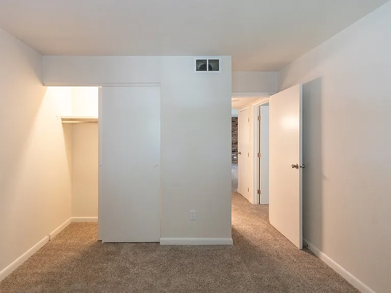 Village East — Photo 92