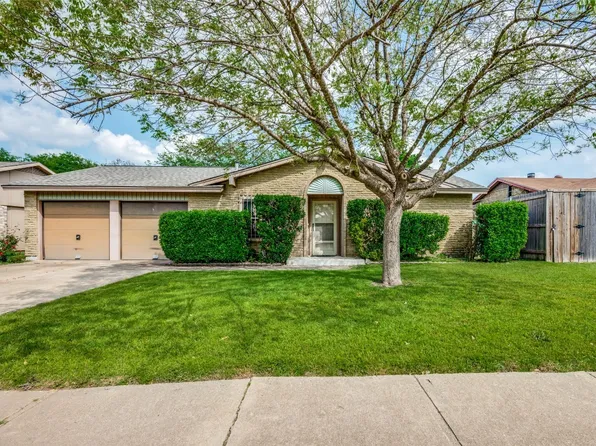 6536 Wakefield Rd, Fort Worth, TX 76182