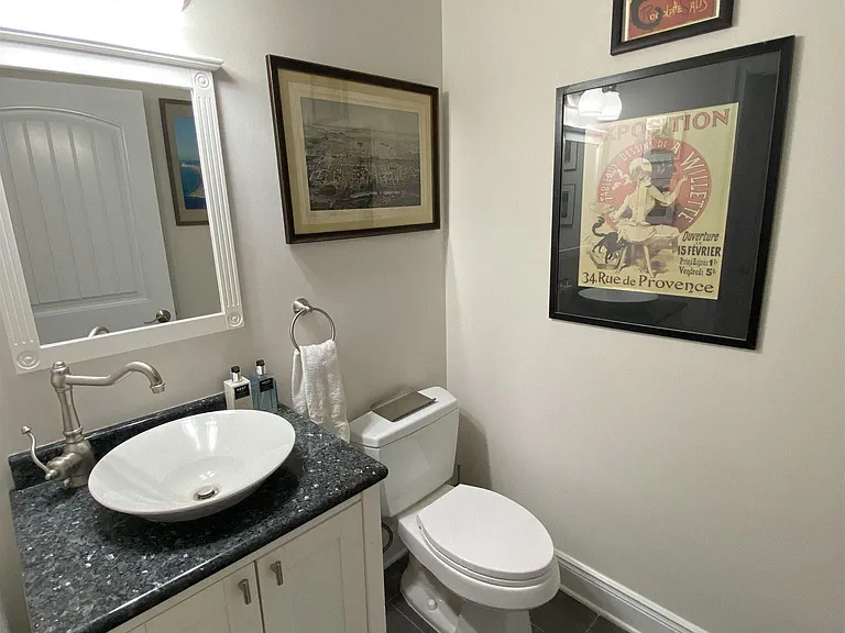 122 N Monroe Ave #WINTER RENTAL — Photo 10