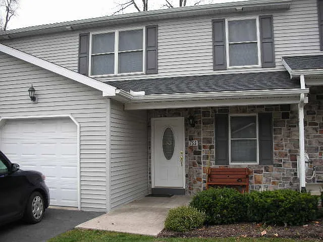 755 Galen Dr photo 1