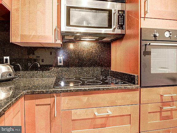 5th image of 1504 Lincoln Way APT 429
