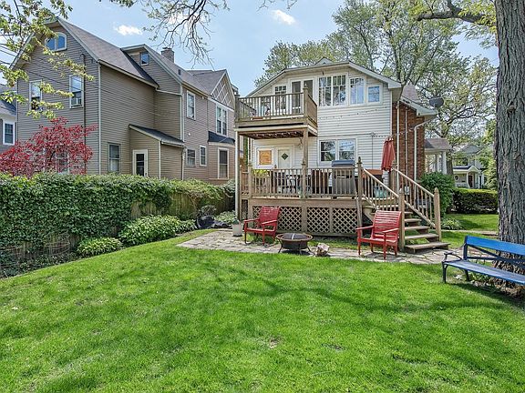 4th image of 1524 Forest Ave