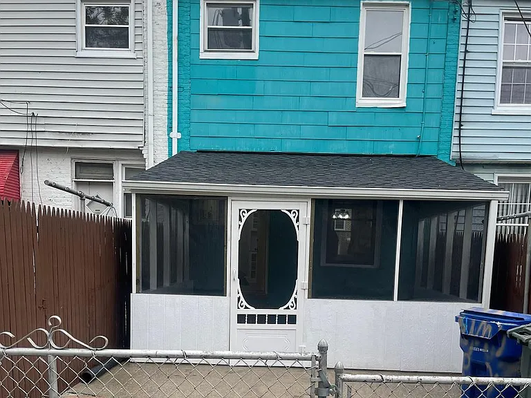 3323 Elmley Ave — Photo 6