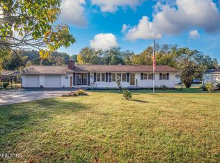 651 Hines Valley Rd, Lenoir City, TN 37771