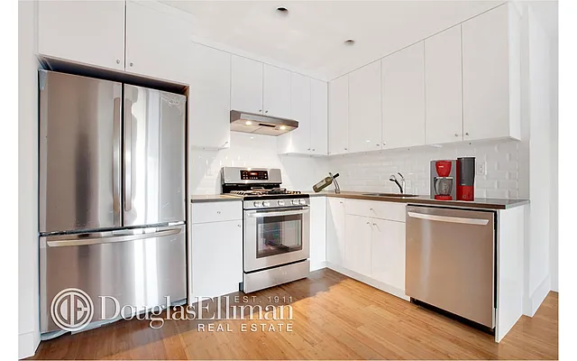 Rented by Douglas Elliman | media 24