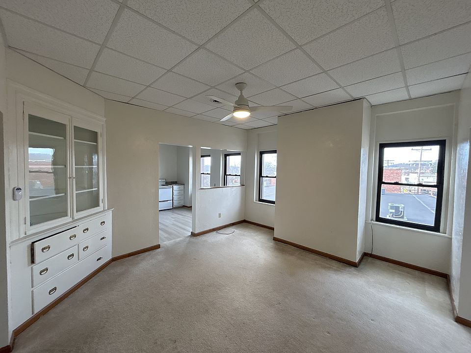 1st image of 547-549 Lincoln Ave #6