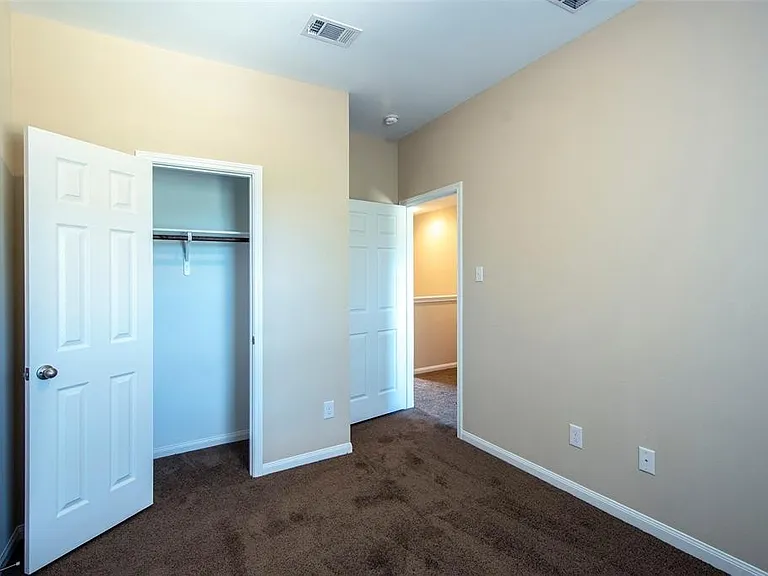 8142 Cabot St — Photo 7