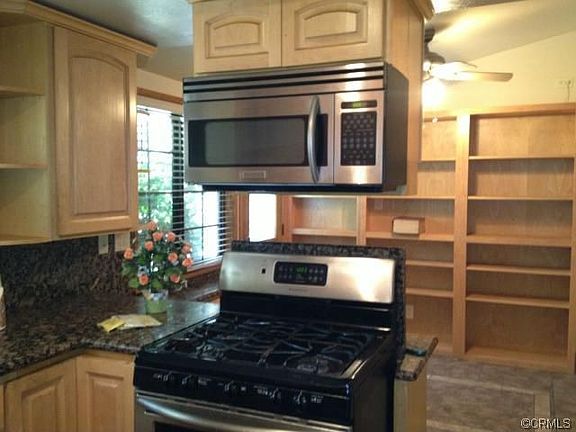 5th image of 2125 E South St