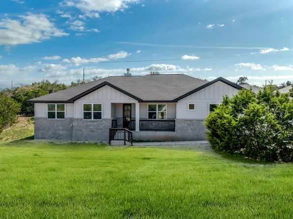 1350 Birch Ln, Fischer, TX 78623