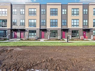 361 Summit Cir, Lombard, IL 60148