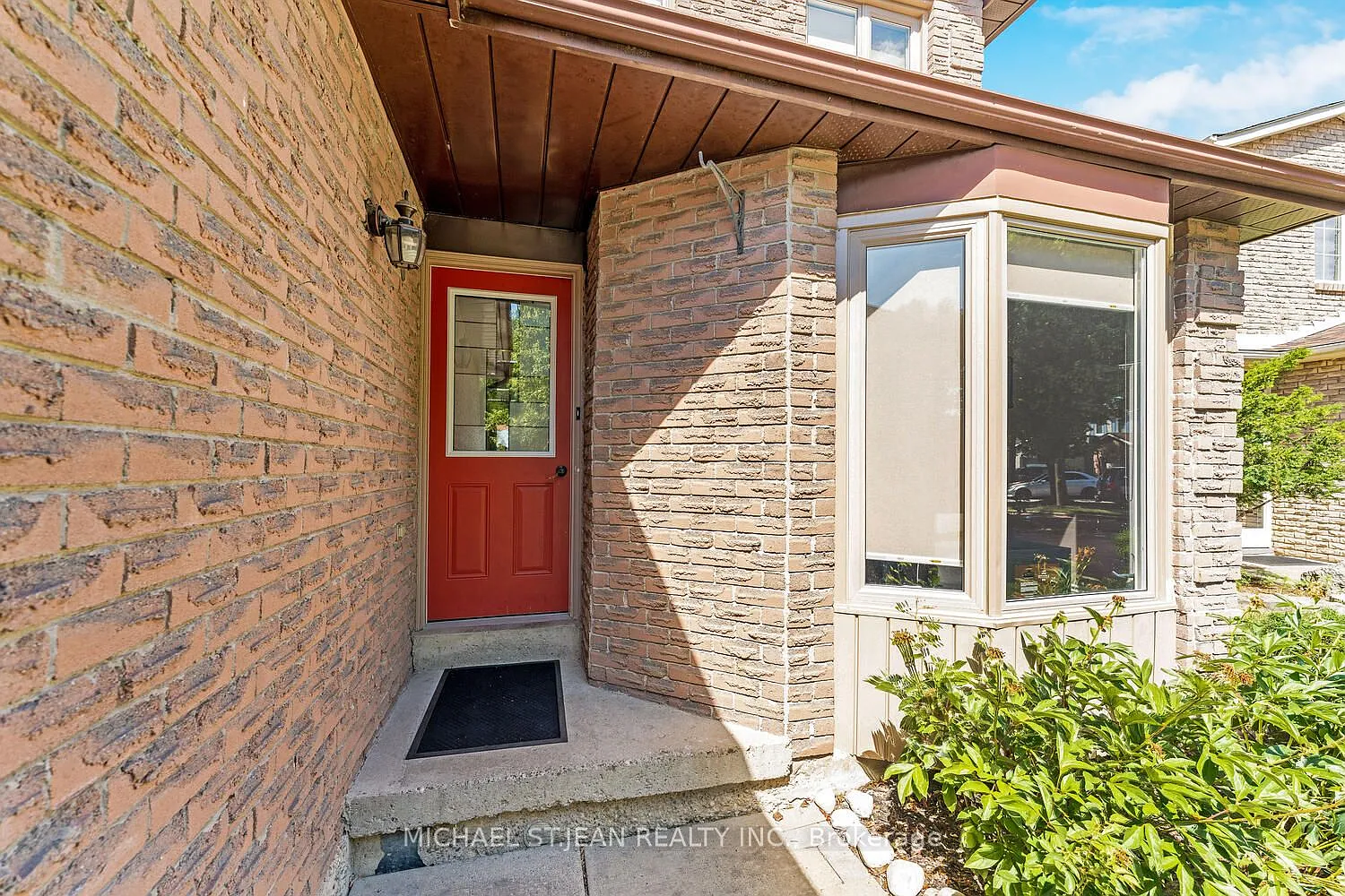 3 bed, $3,795 — Photo 3