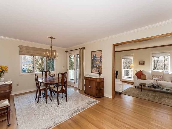 3_Dining Room and Living Room-versatile Open Floor Plan_008-1371861-print