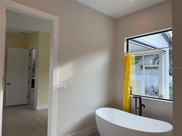 2443 Wood St — Photo 16
