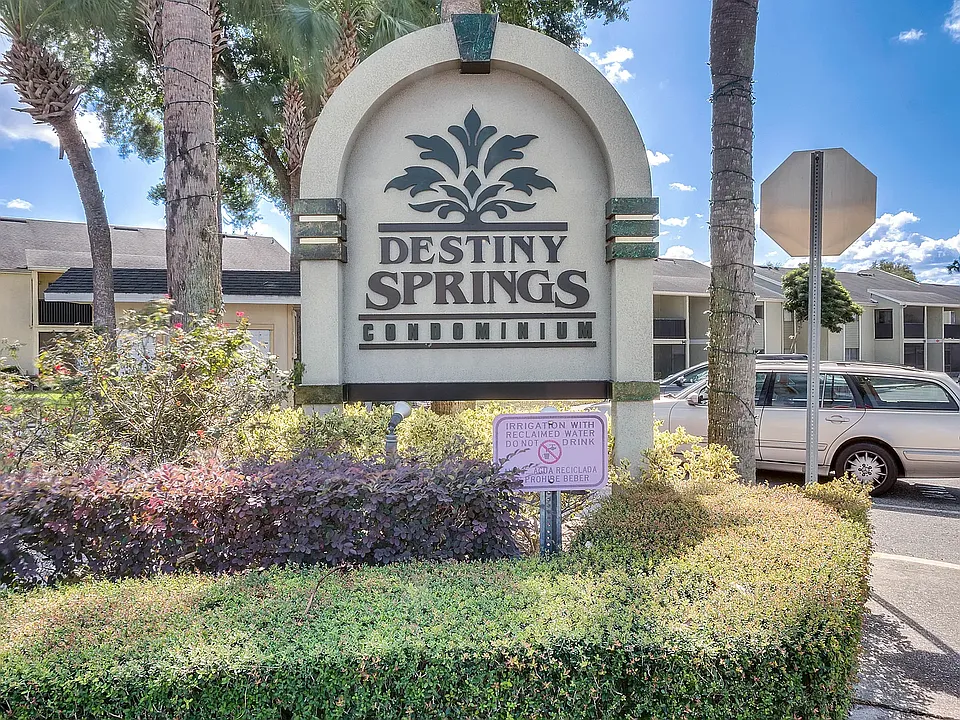 916 Lake Destiny Rd #E