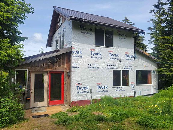 4th image of 333 Aspen Ct