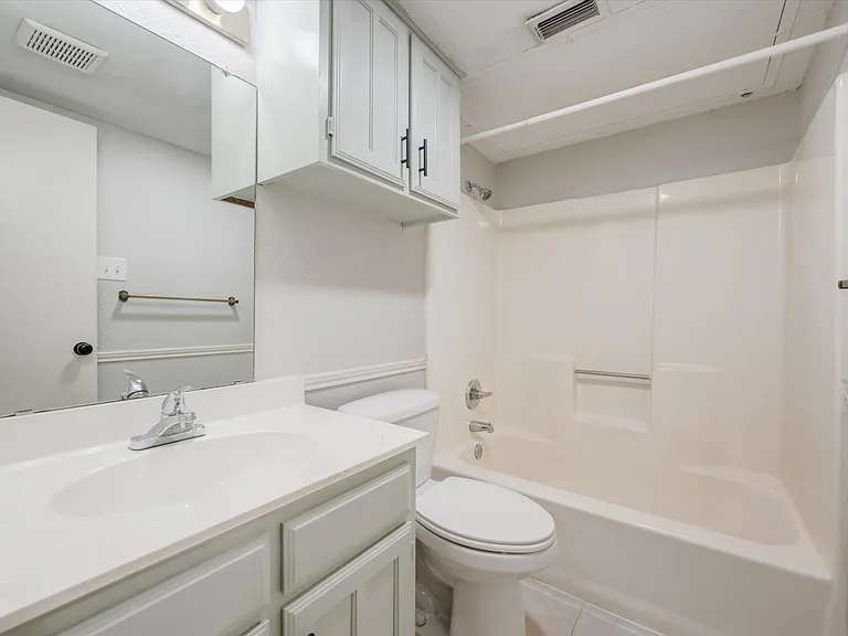 2319 Indigo Ln — Photo 23