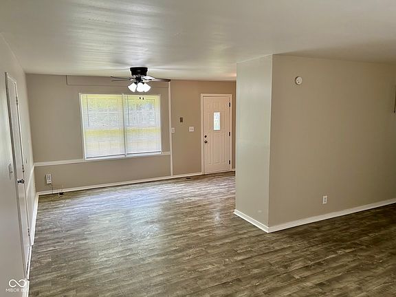 4th image of 4345 N Kenmore Rd
