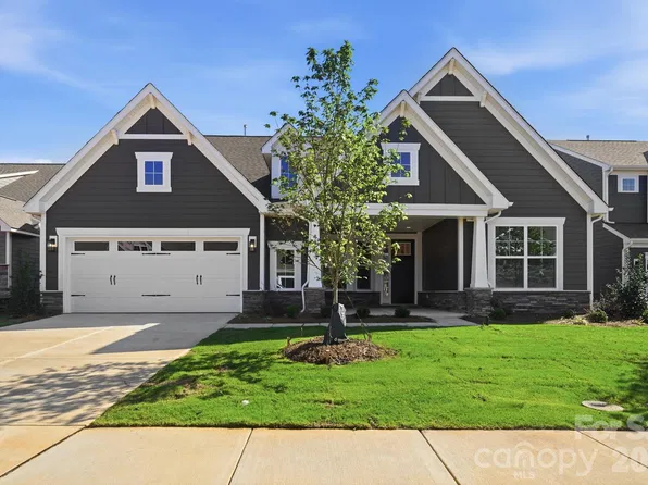 4493 Blue Mound Ct, Stanley, NC 28164
