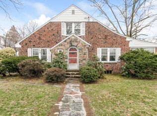 175 N Van Dien Ave, Ridgewood, NJ 07450