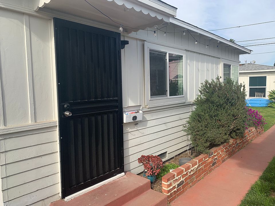 2nd image of 4616 Muir Ave