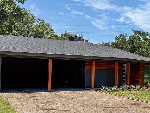 2nd image of 52055 Lockwood Dr