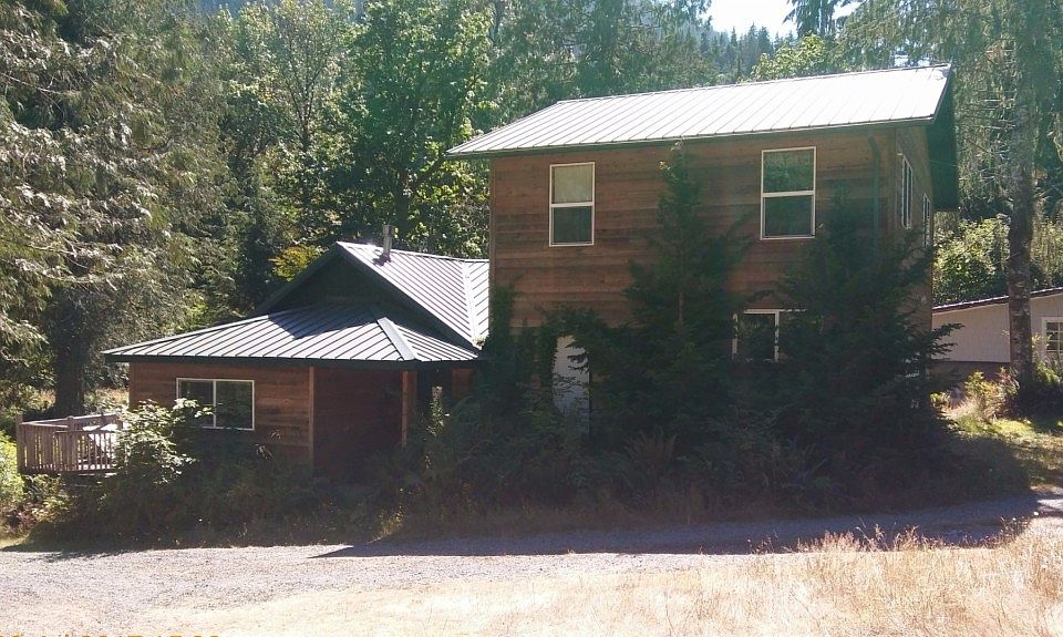 2nd image of 34728 Mountain Loop Hwy