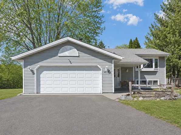 419 Spring Hill Rd, Vadnais Heights, MN 55127