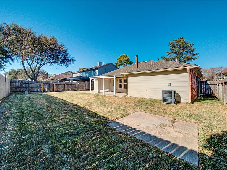 7314 Tara Dr — Photo 27