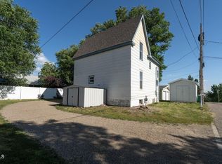 1204 2nd St NW, Mandan, ND 58554