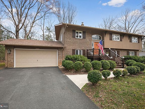 2nd image of 22394 White Oak Rd