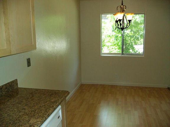 3rd image of 630 Prospect St #9
