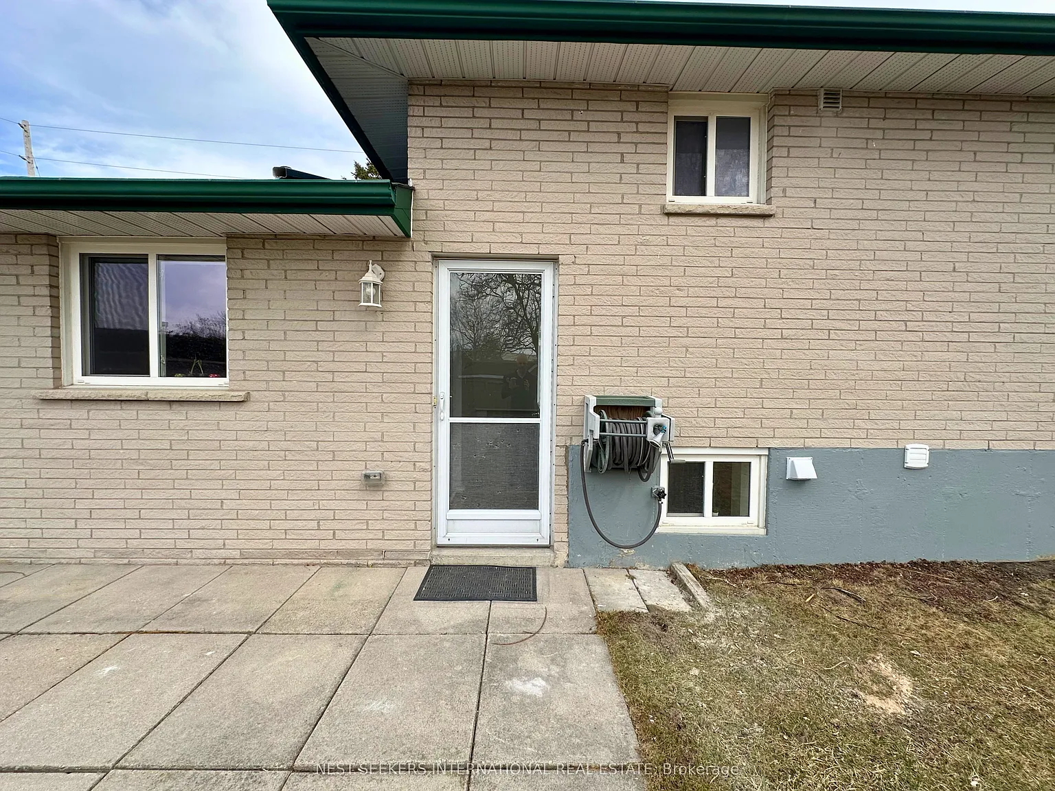 2 bed, $1,400 — Photo 2