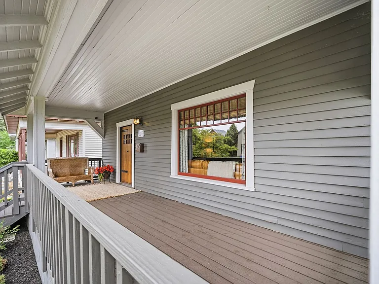 2612 W Dean Ave — Photo 6