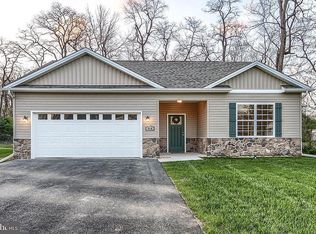 914 Cavalry St, Carlisle, PA 17013