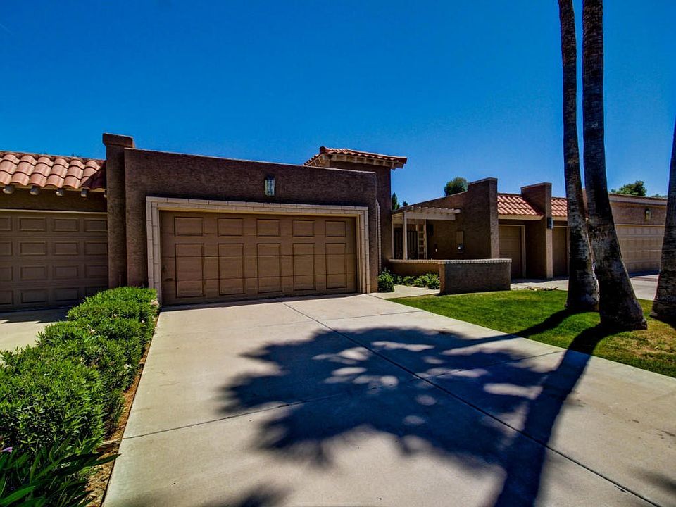 1st image of 25229 S Saddletree Dr